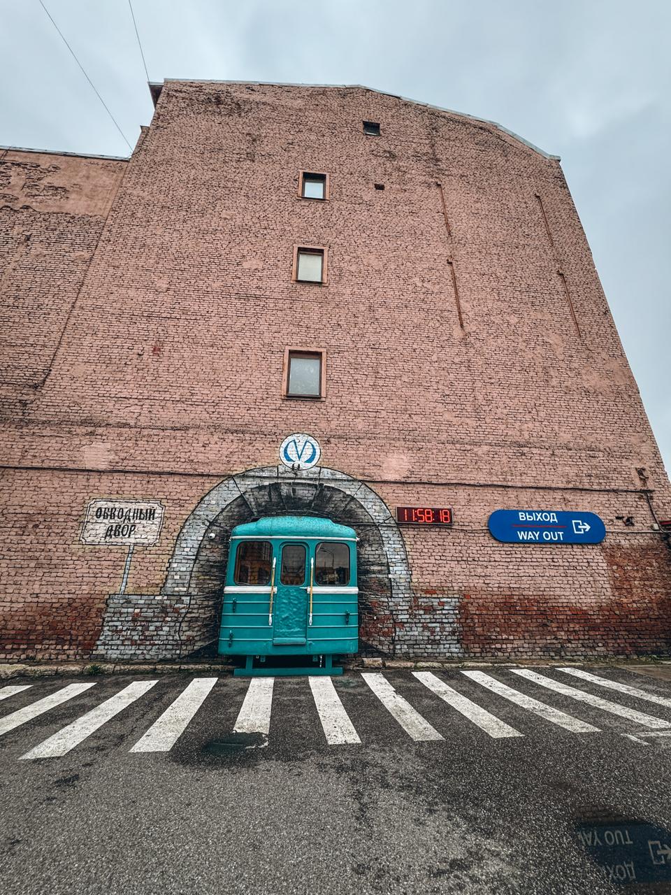 Обводный двор: арт-пространство у Красного Треугольника и завтраки в Сибаристике